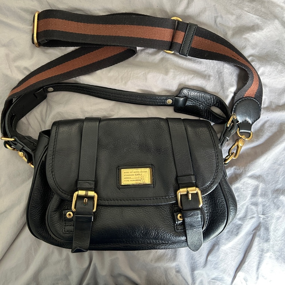 Vintage Marc Jacobs black cross body bag gold hardware polka dot removable strap